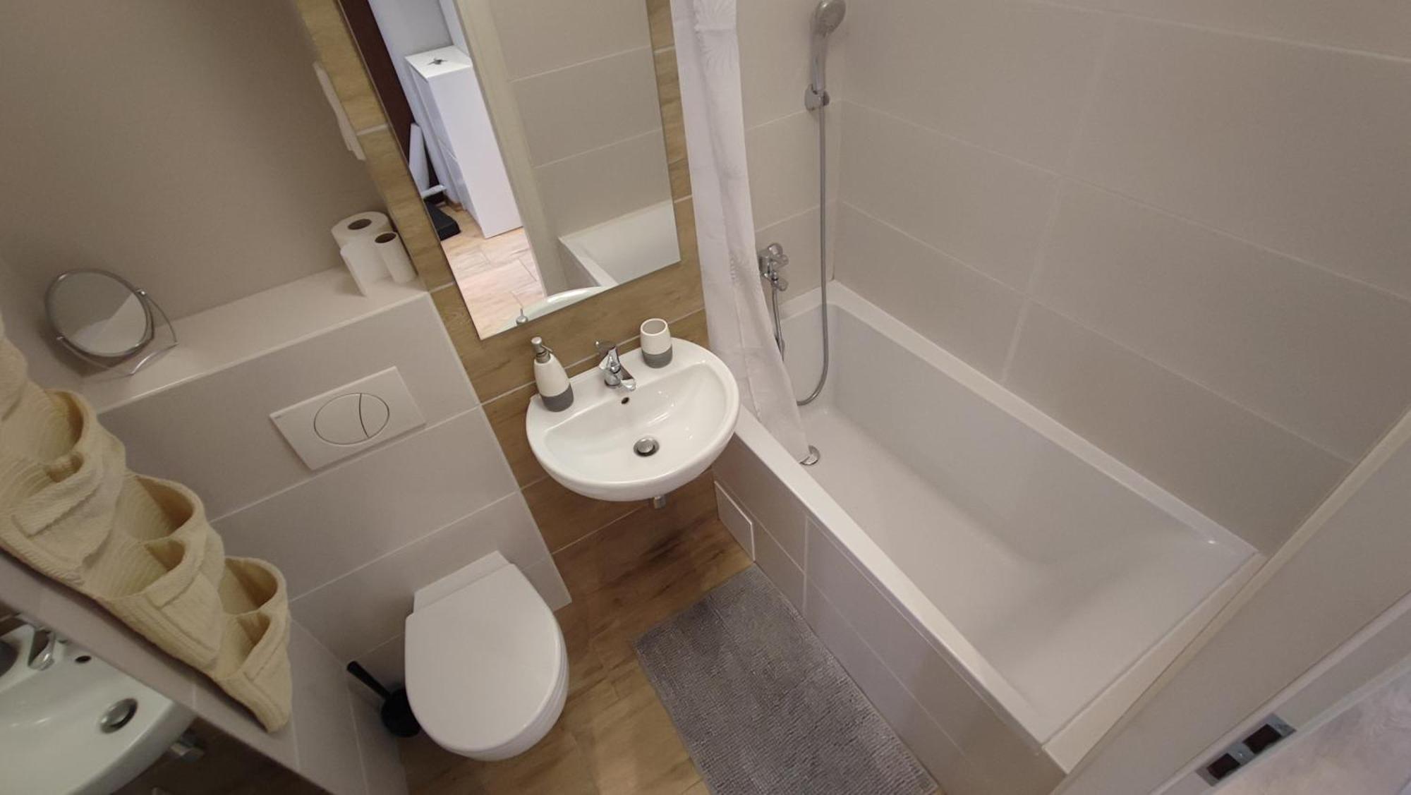 Lenki Metro Brodno Appartement *